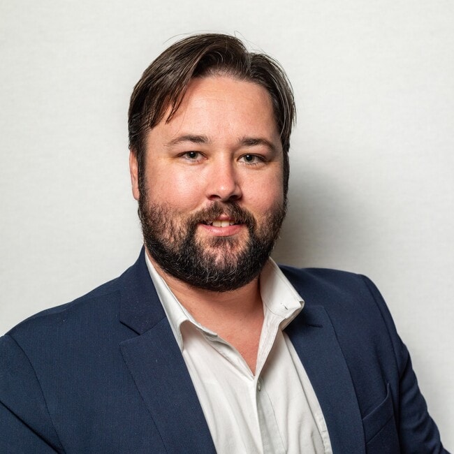 Agent Photo