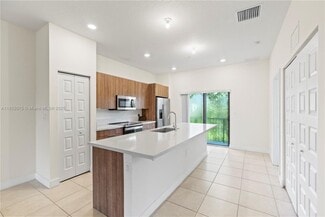 7831 NW 104th Ave, Doral, FL 33178