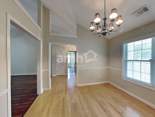 821 Beranda Cir, Douglasville, GA 30134 - photo 7