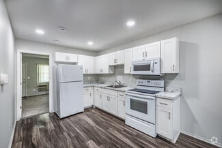 110 Cedar Rd, Amityville, NY 11701