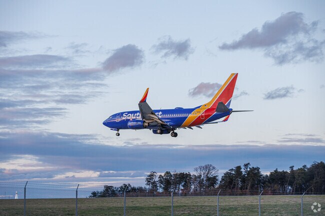 BWI is located about 30 minutes from Biddle Street.