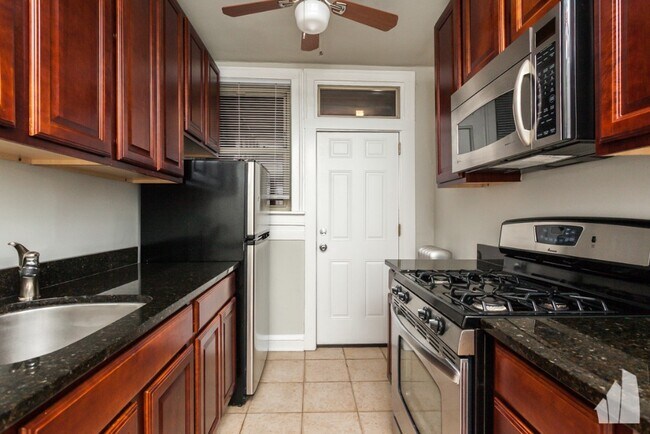 542 W Surf St unit 544.5-W3,, Chicago, IL 60657 - photo 5