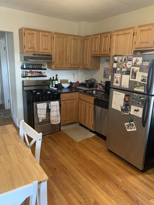 857 E 1st St unit 3, Boston, MA 02127 - photo 2