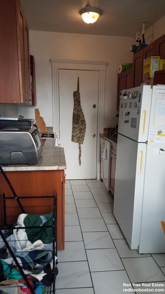 28 Quint Ave unit 56, Allston, MA 02134 - photo 4