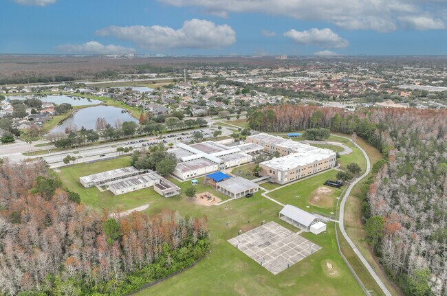 Hunters Creek Elementary School is located at 4650 Town Center Blvd, Orlando, FL.