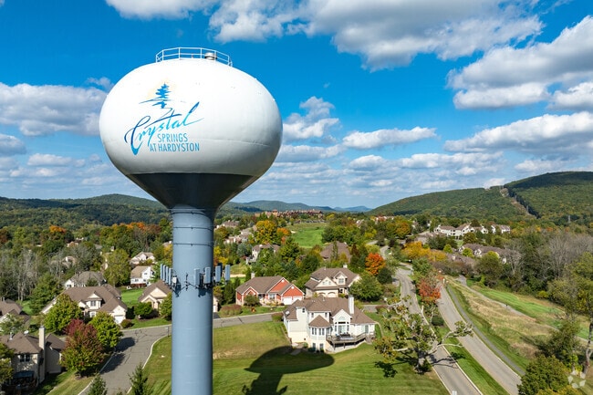 Hamburg is bordered to the east by the expansive Crystal Springs Resort.