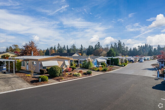 Manufactured homes in King City provide affordable living options.