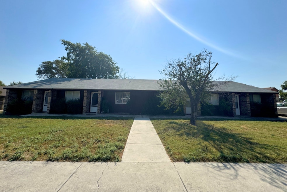 2211 Cascade Dr unit D, Killeen, TX 76549 - photo 1