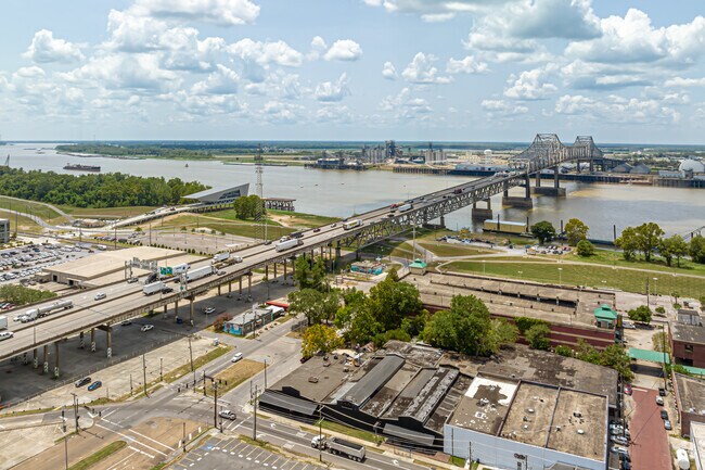 The Mississippi River Bridge is just minutes from Highlands/Perkins.