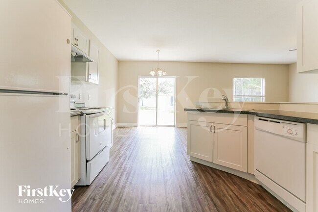 2728 Parrot St, North Port, FL 34286 - photo 6