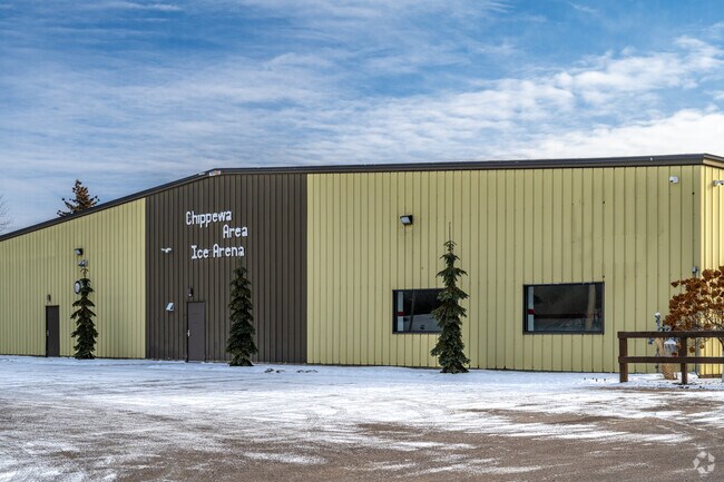 The Chippewa Area Ice Arena is the home of the Chippewa Steel.