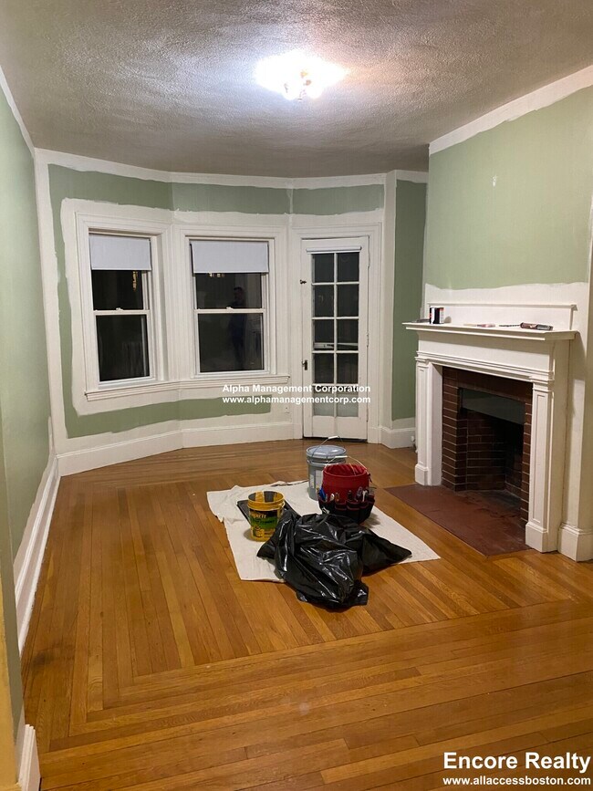 163 Summer St Unit 25, Somerville, MA 02143