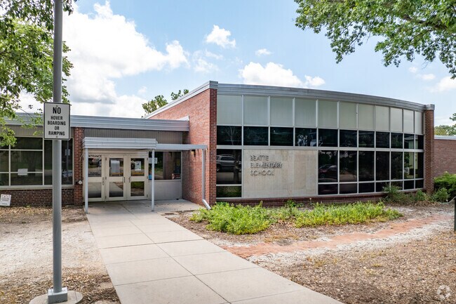 Beattie Elementary School serves students grades PK, K-5.