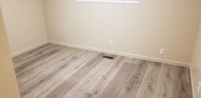 3070 Eccles Ave unit 8, Ogden, UT 84403 - photo 3