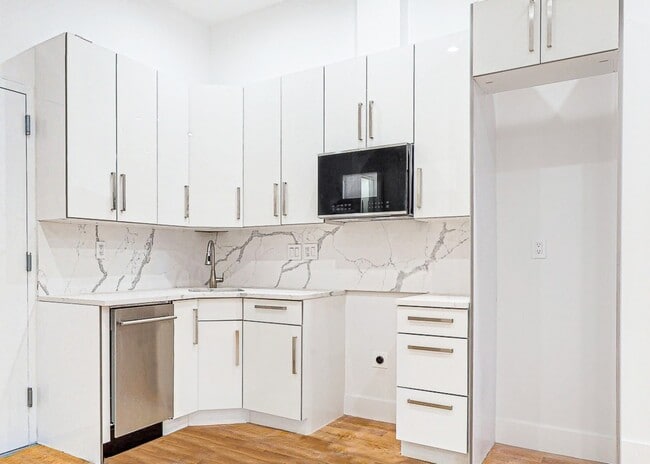 15 W 94th St unit 2F, New York, NY 10025 - photo 3