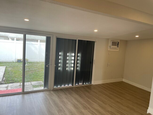 1421 SE 4th Ave unit 1421-SE4th Ave Deerf, Deerfield Beach, FL 33441 - photo 5