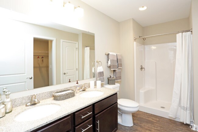 Redwood Grimes, Grimes, IA 50111 - photo 3