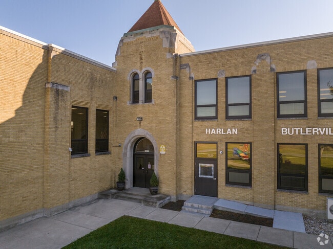 Harlan-Butlerville Elementary School
Public Elementary School
Harlan Township Blanchester, Ohio