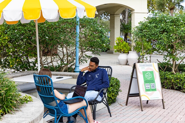 Palm Beach Lakes residents conducting business in the neighborhood.