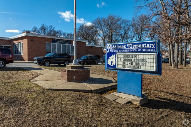Middlesex Elementary School in Baltimore serves grades PK-5th.