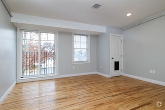 20 Locust St, Danvers, MA 01923