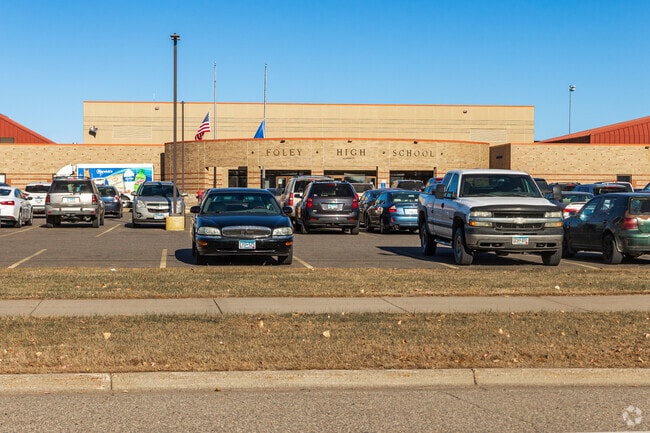 Foley Senior High School welcomes 603 students in grades 9–12.