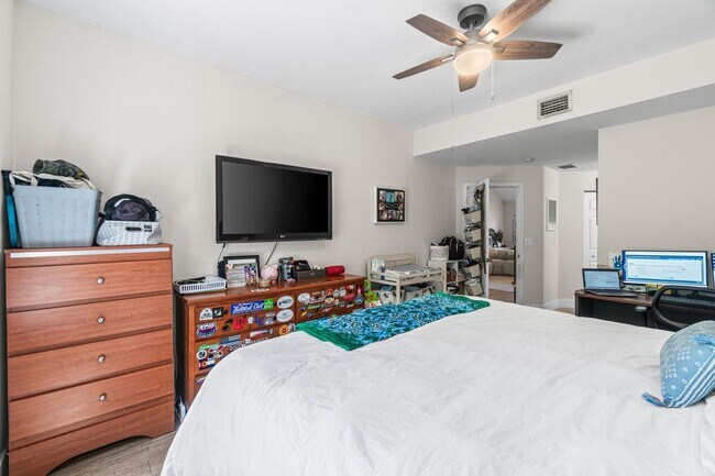 318 SE 23rd Ave, Boynton Beach, FL 33435 - photo 7