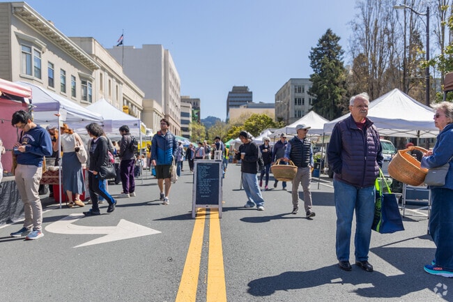 The Downtown Berkeley Farmer's Market is an excellent place to grab organic produce in Berkeley.