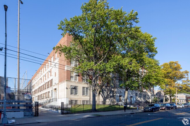 Bronxdale High School is dedicated to fostering a realistic, relevant and hands-on education.