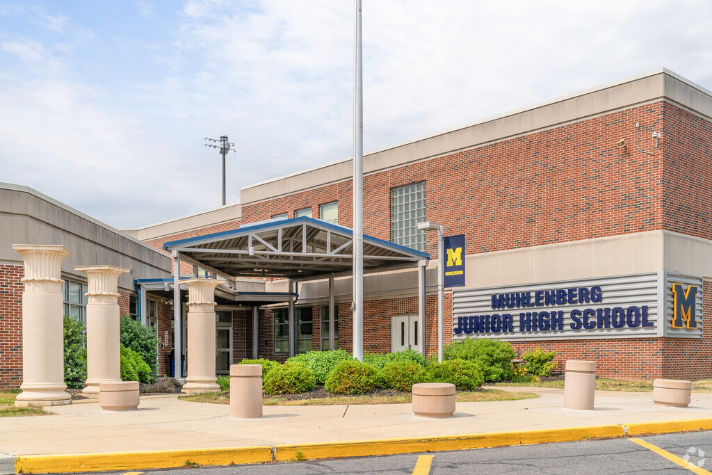 Muhlenberg Junior High serves some of Northeast Reading's students in grades 7-9.