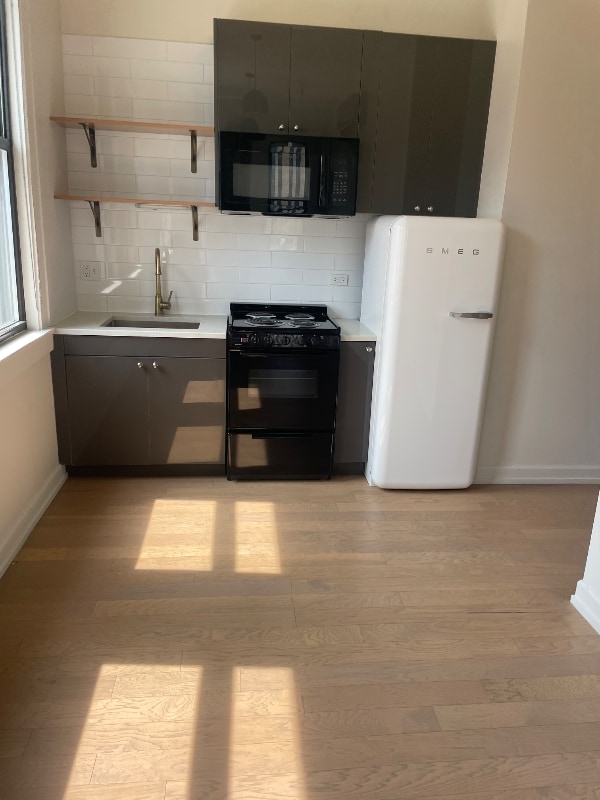 117 N Clark St, Chicago, IL 60602