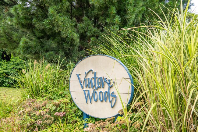 Vinton Woods is an HOA community.