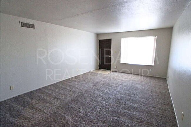 1008 N Pueblo Dr, Casa Grande, AZ 85122 - photo 3