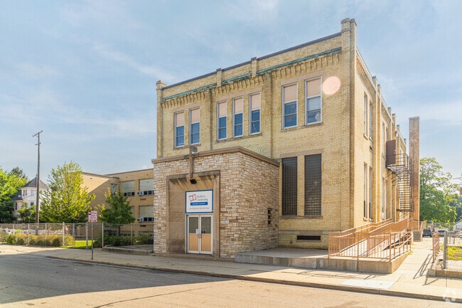 St. John Nepomuk Elementary School serves students from Kindergarten through 8th grade.
