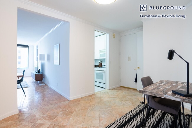 150 E 57th St unit FL15-ID1352, New York, NY 10022 - photo 4