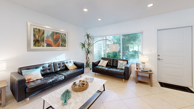 919 NE 26th Ave, Pompano Beach, FL 33062 - photo 2