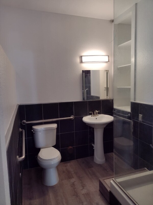 1309 25th St unit A, Sacramento, CA 95816 - photo 6