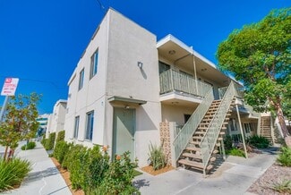 1731 W 120th St, Los Angeles, CA 90047