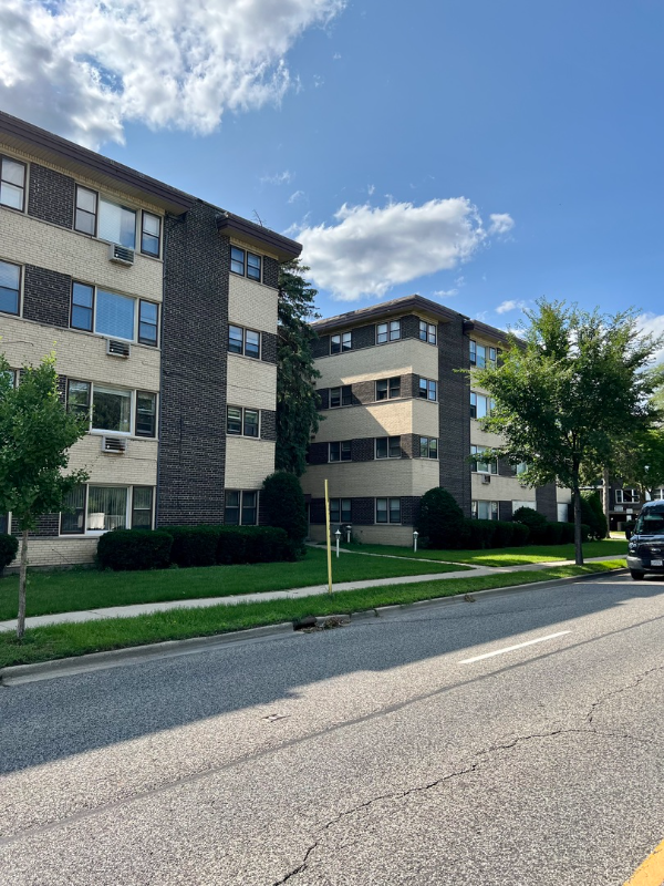 8644 Skokie Blvd Unit 302, Skokie, IL 60077