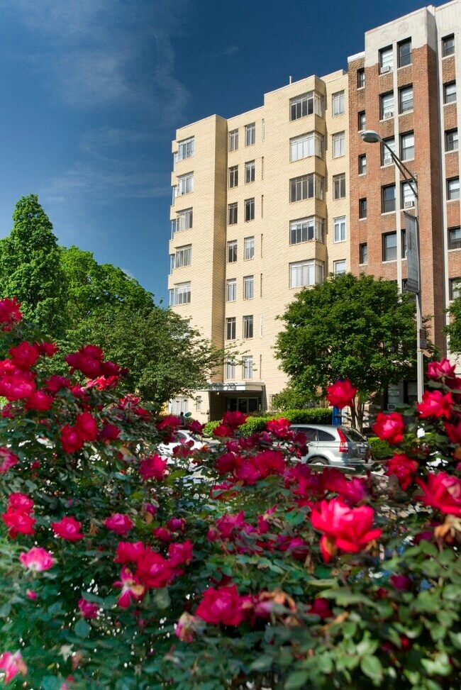 1600 16th St NW, Washington, DC 20009