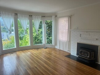 1145 Grandview Dr, Martinez, CA 94553