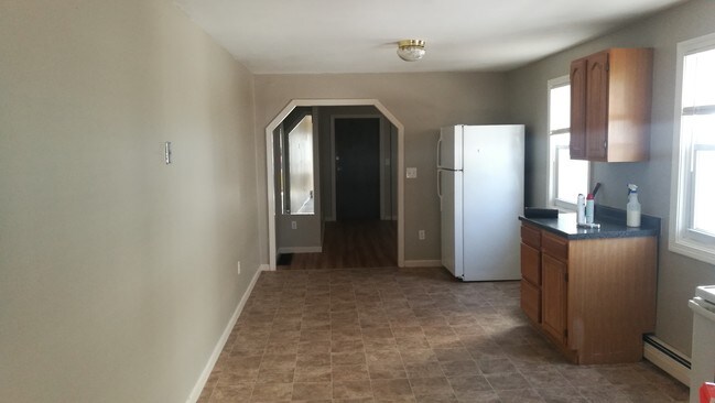 167 Merrimack St unit 1, Manchester, NH 03103 - photo 3