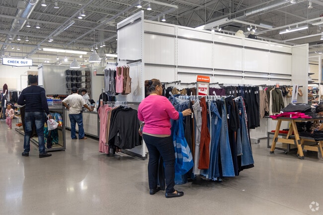 There are plenty of retail spaces available to Myrtle Grove residents.