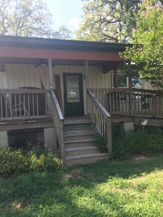 189 County Road 332, Rosebud, TX 76570