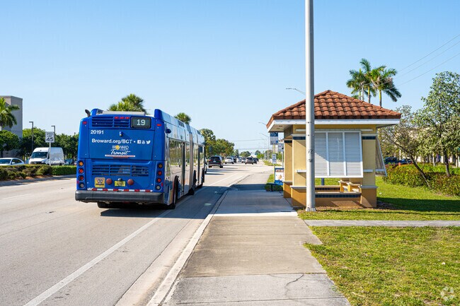 On the US 441, you have access to public transportation with several bus stop in Coral Lake.