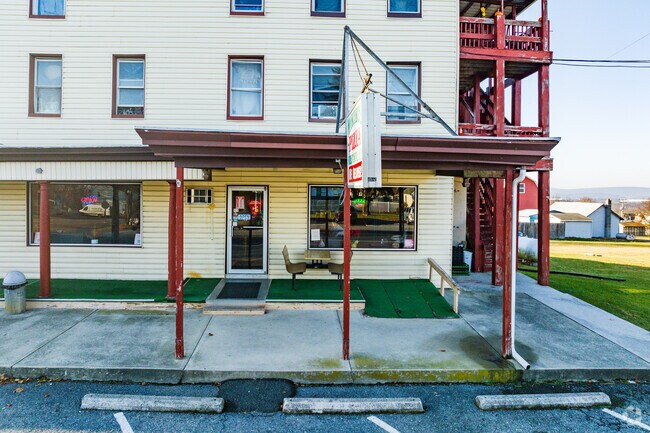 Savoring the flavors of Tulpehocken, one slice at a time.