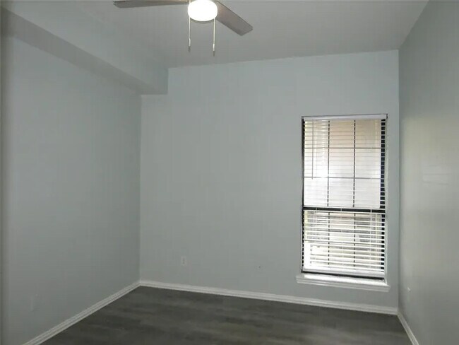 4715 N Galloway Ave unit 104, Mesquite, TX 75150 - photo 7