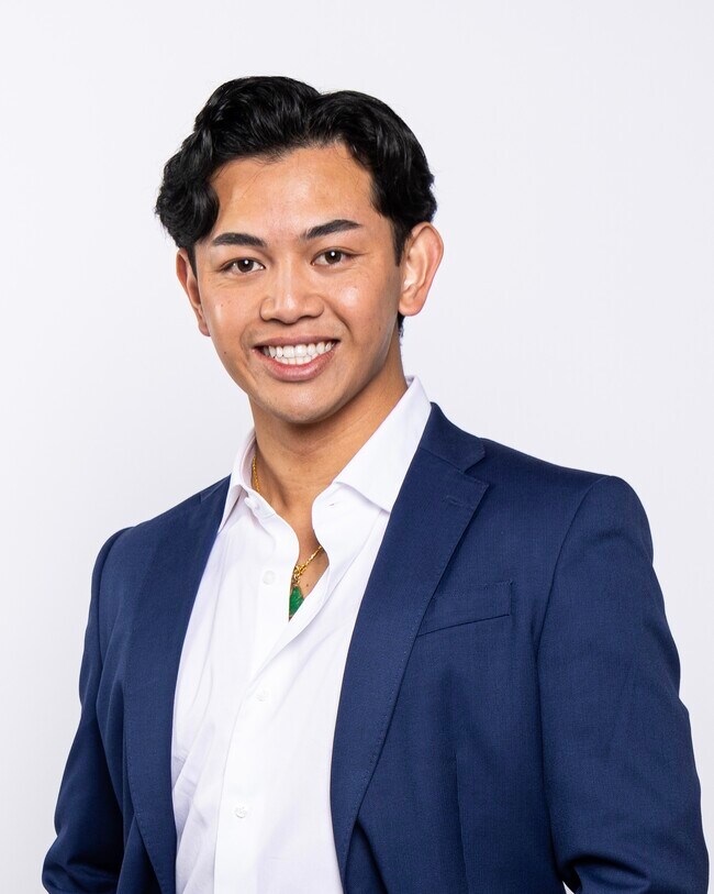 Agent Photo