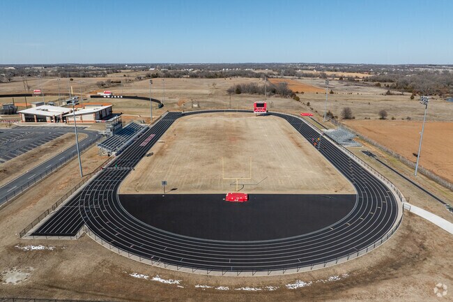 North Rock Creek Intermediate School is located in Shawnee, Oklahoma.