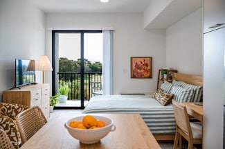 4100 Golden Gate Pkwy, Naples, FL 34116